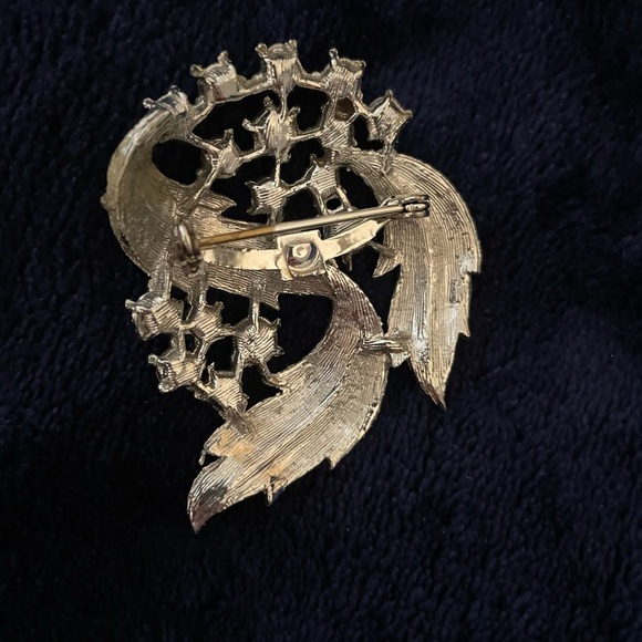 🐾 Vintage brooch with aurora borealis rhinestones - Picture 5 of 5